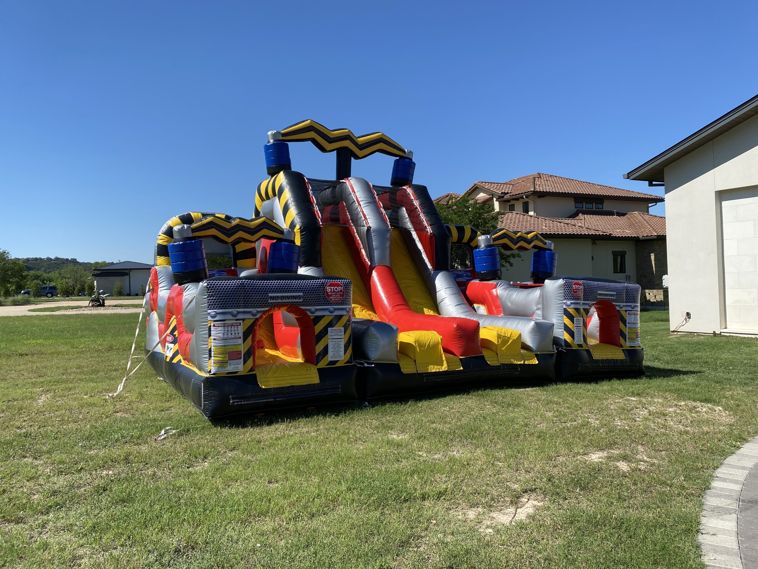obstacle course rental from Austin Bounce House Rentals